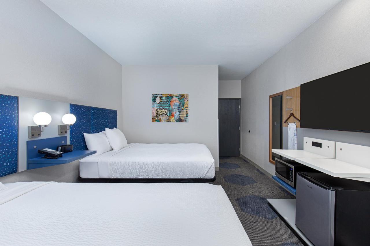Microtel Inn & Suites By Wyndham Manchester - Newly Renovated Exterior photo